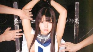 【SM動画】超かわいい制服JKを拘束して動けなくした状態でこちょこちょ責め！バイブや電マ責めされエロ顔で感じまくり！